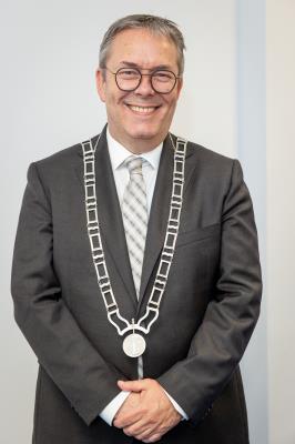 Dion Schneider