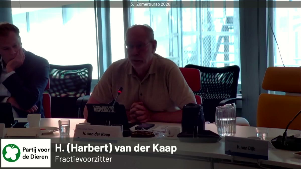 Beeld uit de opname van de vv - commissie waterveiligheid en waterketen van Hoogheemraadschap van Rijnland