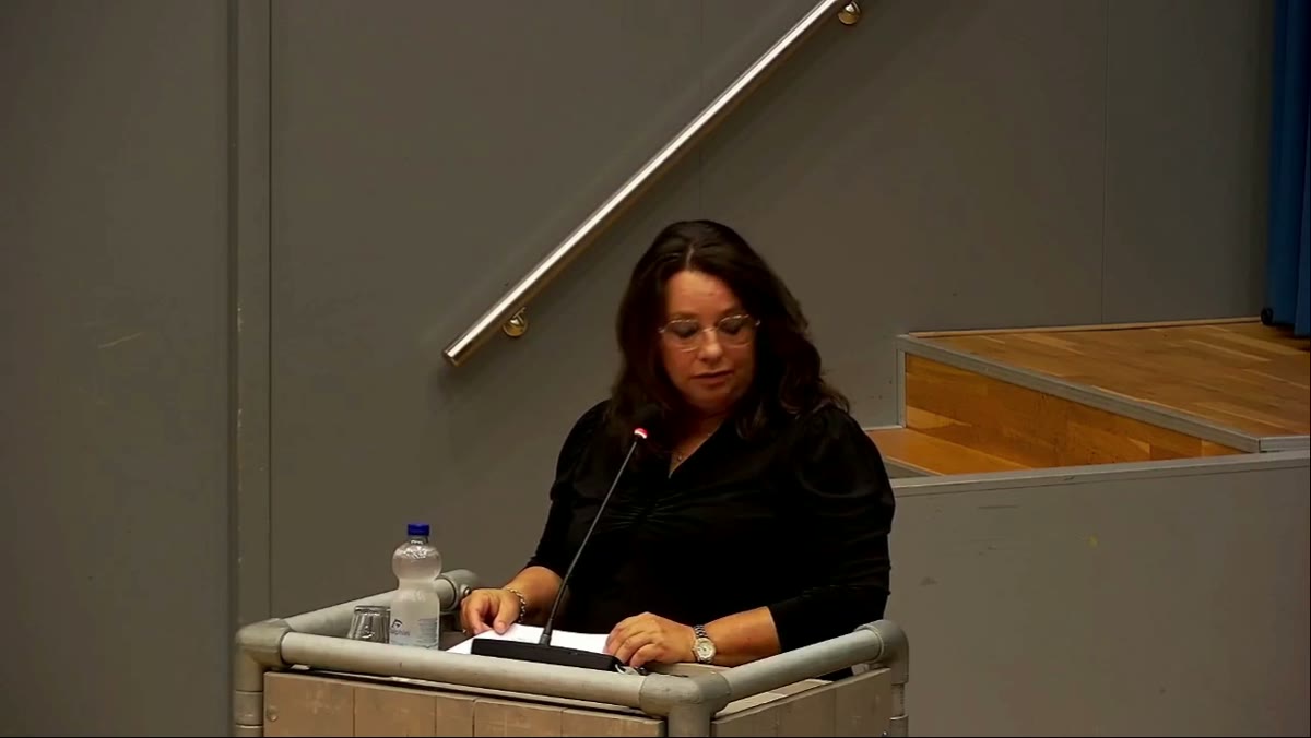Beeld uit de opname van de opinieronde (commissievergadering) van Scherpenzeel