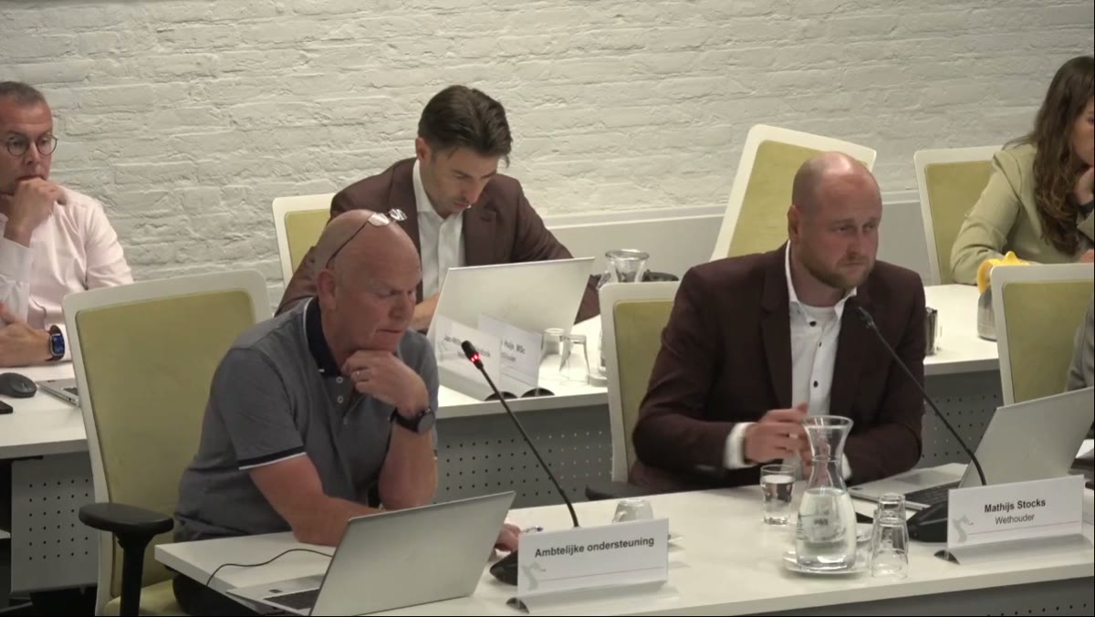 Beeld uit de opname van de raadscommissievergadering van Beesel