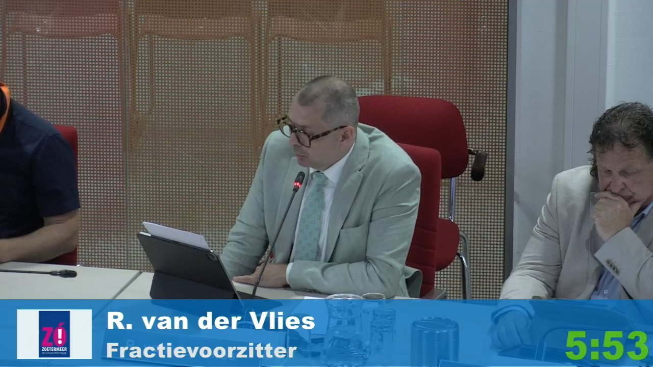 Beeld uit de opname van de commissie plenair van Zoetermeer