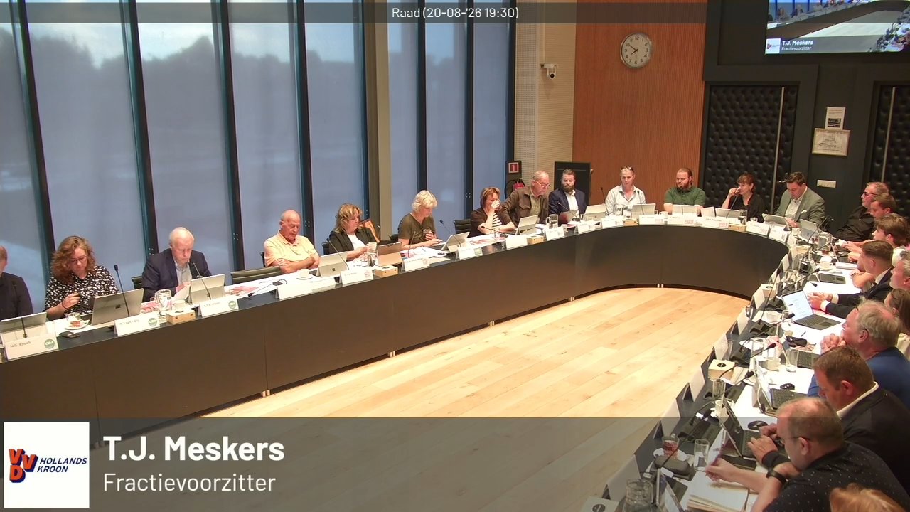 Beeld uit de opname van de raad - extra raadsvergadering van Hollands Kroon