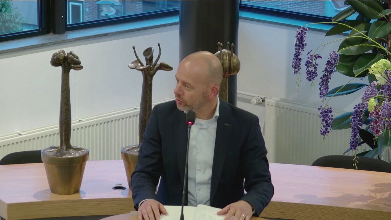 Beeld uit de opname van de raad openbaar druten van Druten
