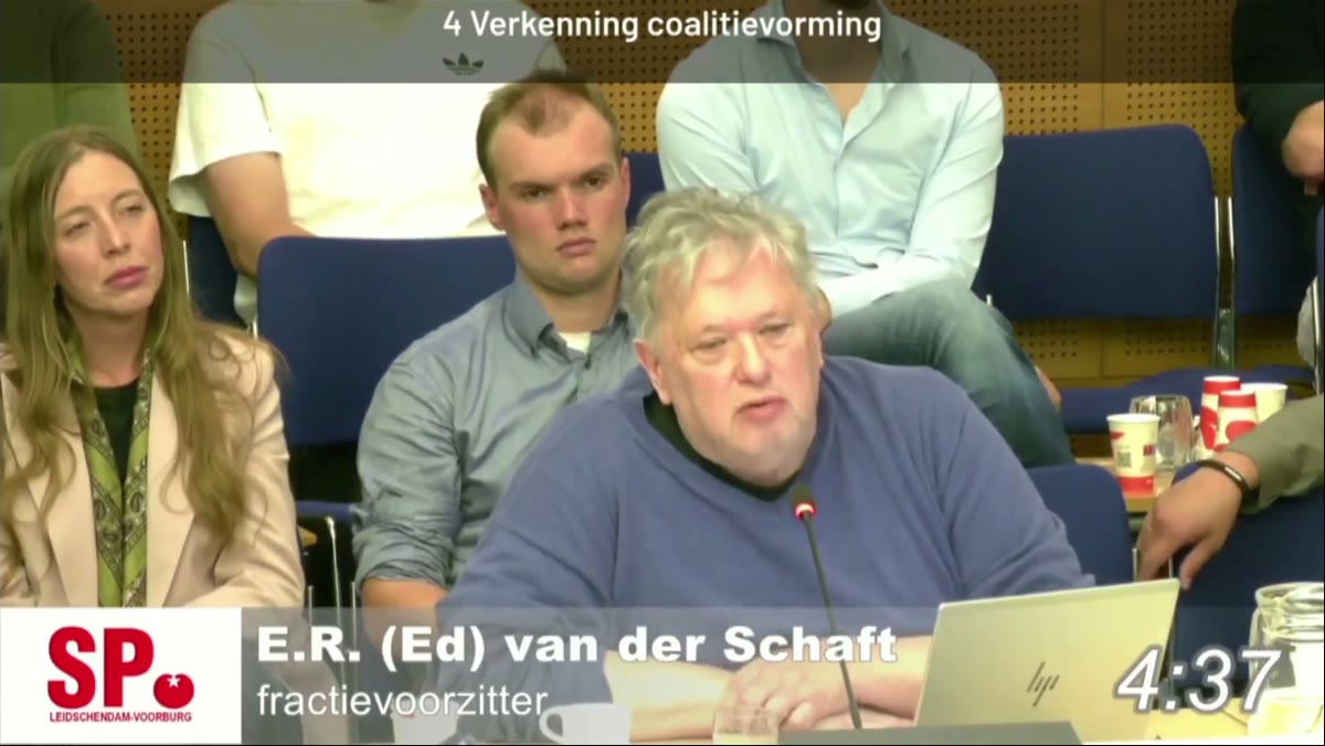 Beeld uit de opname van de raadsvergadering - extra raad van Leidschendam-Voorburg