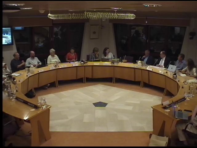 Beeld uit de opname van de raadsvergadering - extra ingelaste raadsvergadering 27 augustus van Waterland