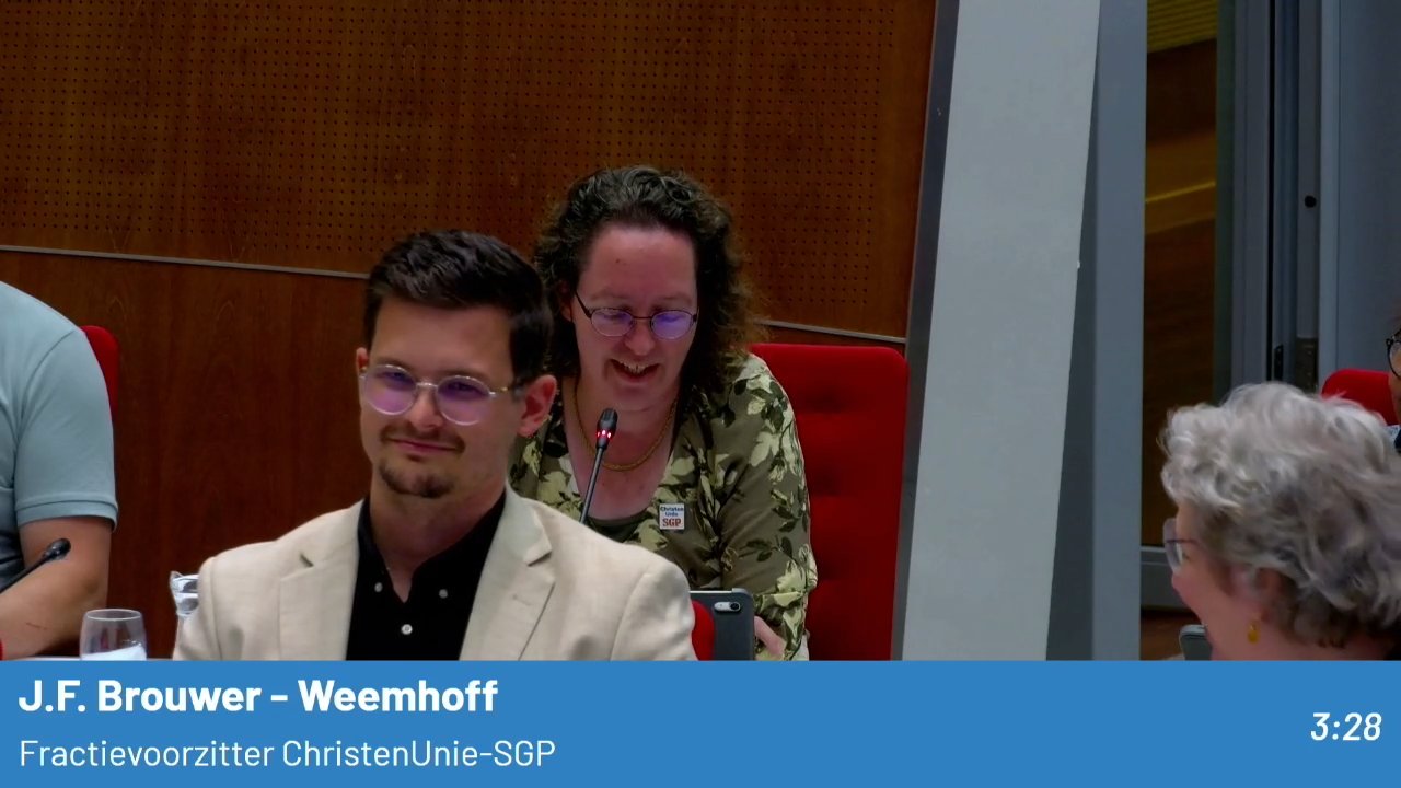 Beeld uit de opname van de commissie samenleving van Zoetermeer