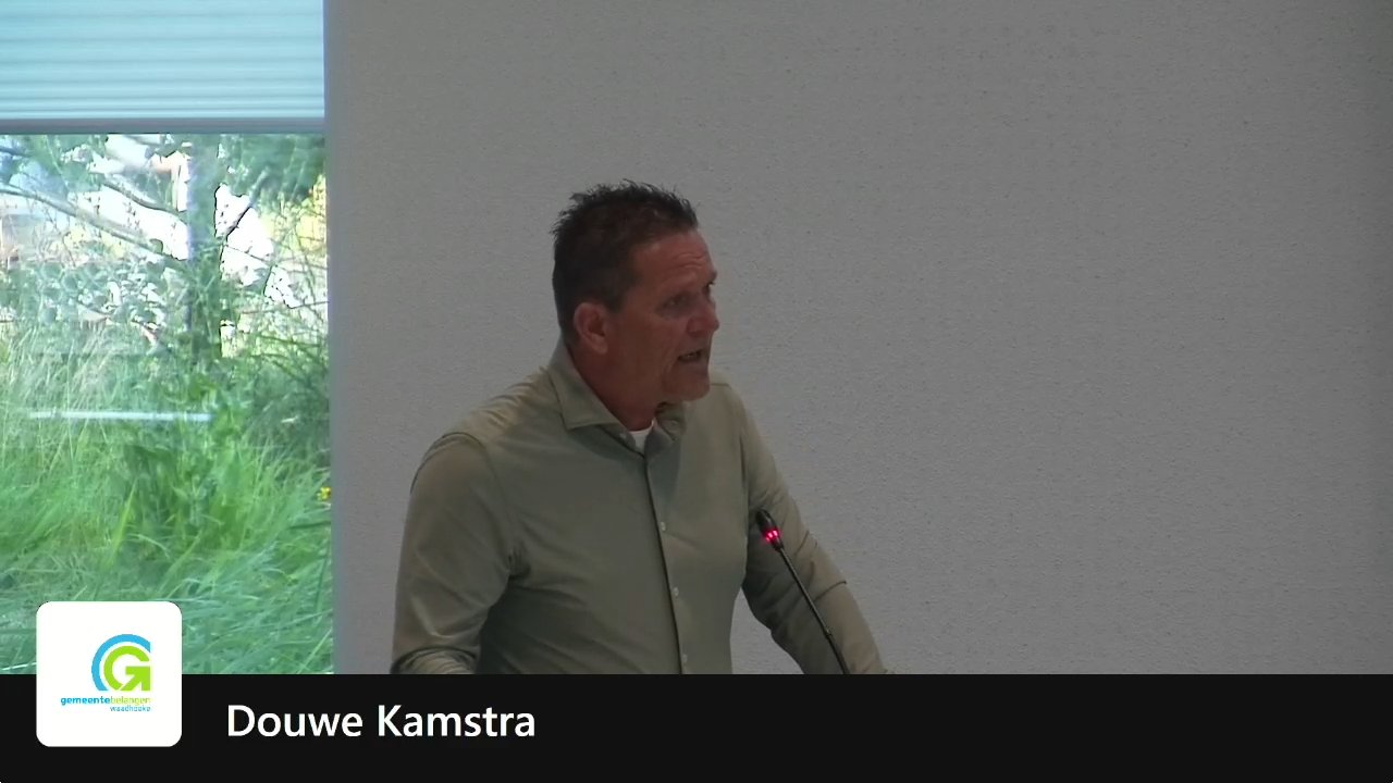 Beeld uit de opname van de gemeenteraad waadhoeke - kadernota van Waadhoeke