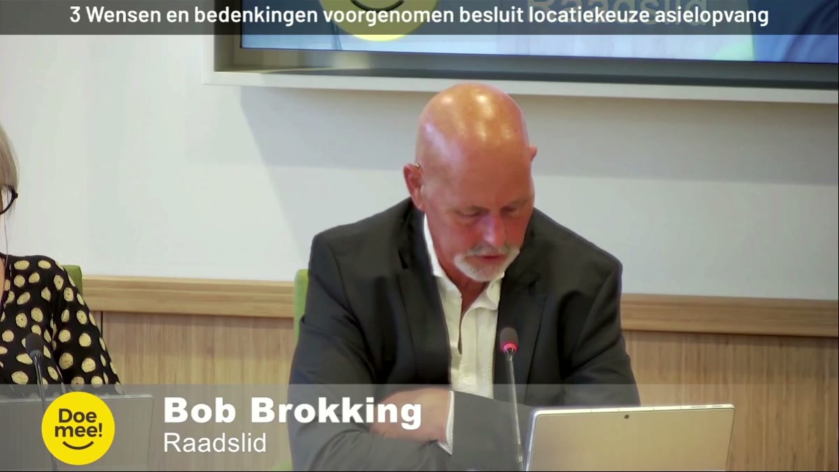 Beeld uit de opname van de raadsvergadering van Molenlanden