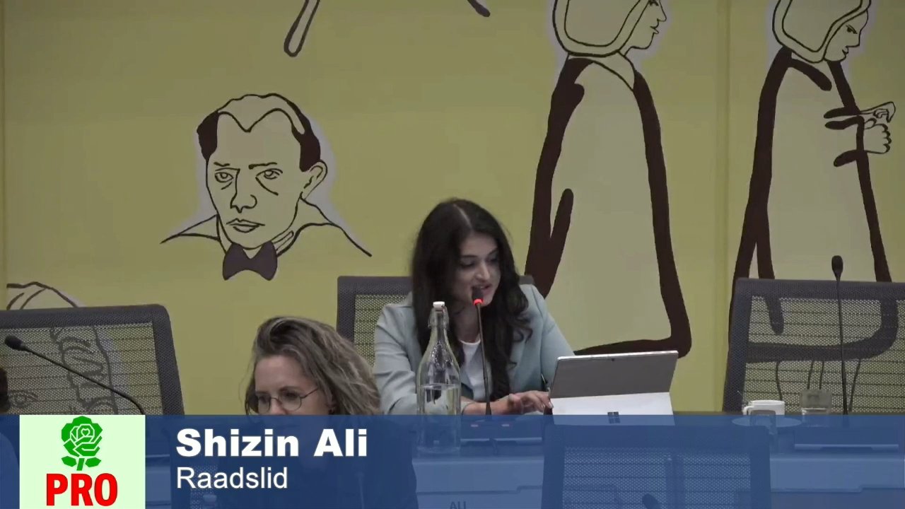 Beeld uit de opname van de politieke avond - avond met raadskamers (zaal 2) van Arnhem