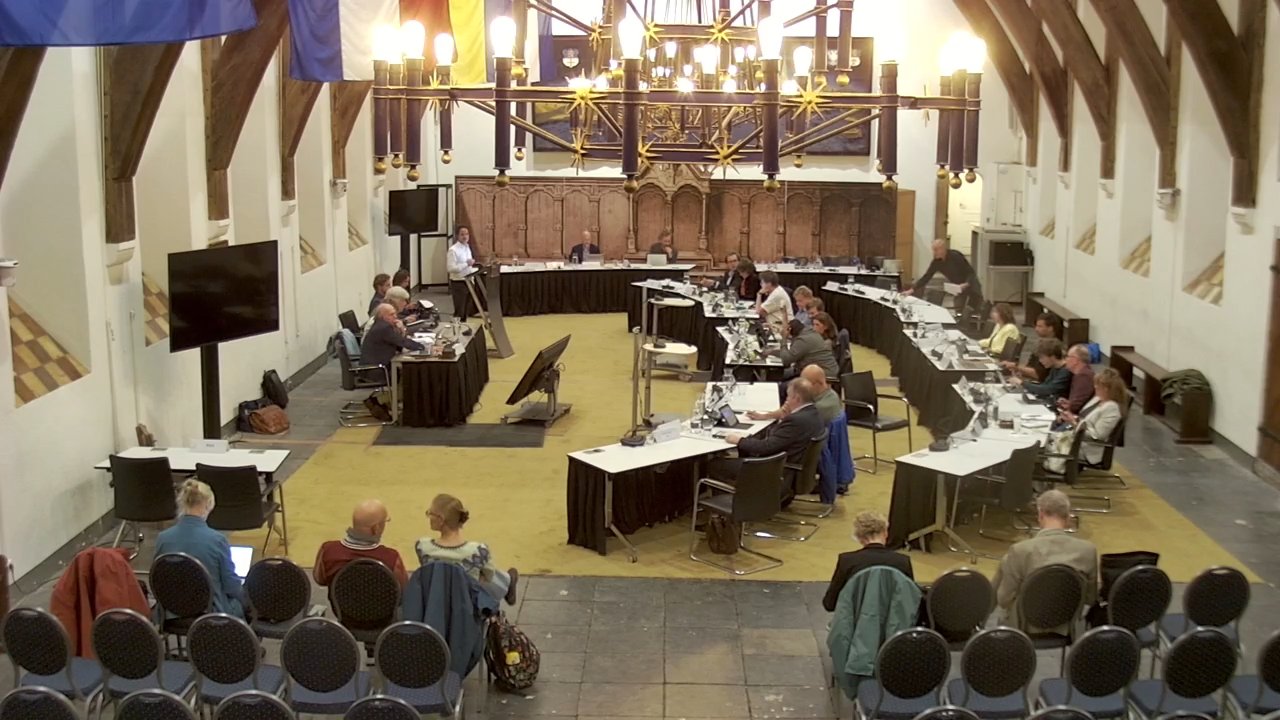 Beeld uit de opname van de bestuur en middelen - beeldvormend (b) - 1. uitgangspuntennotitie bestuurlijke toekomst zutphen, consulterend plus relatie ontwikkelperspectief van Zutphen