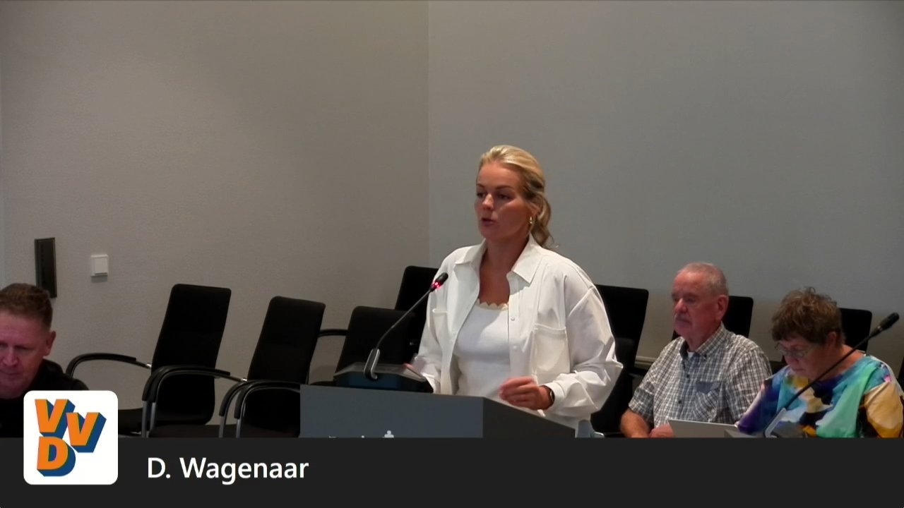 Beeld uit de opname van de raad it beslut - beslútfoarmjend van Tytsjerksteradiel