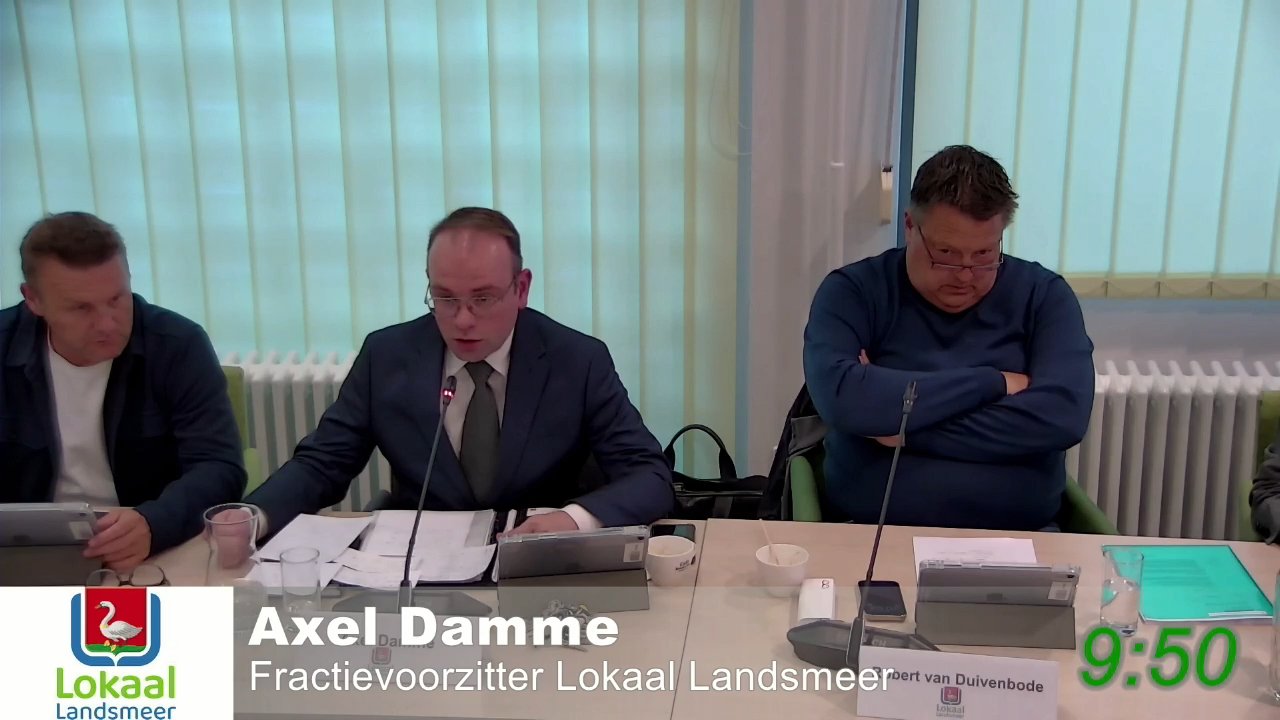 Beeld uit de opname van de commissievergadering (cv) van Landsmeer