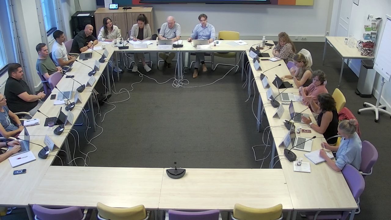 Beeld uit de opname van de sociaal - beeldvormend (c) - 1. presentatie jongerenwerk en preventie met gezag van Zutphen