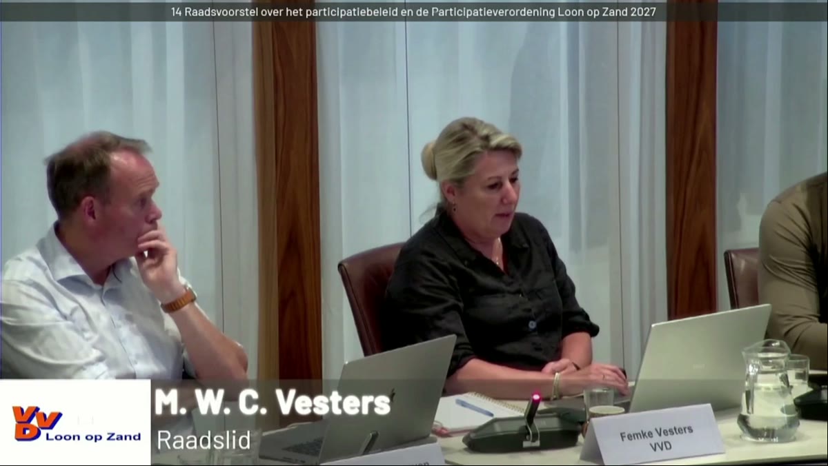 Beeld uit de opname van de raadsvergadering - regulier inclusief jaarstukken, kadernota van Loon op Zand