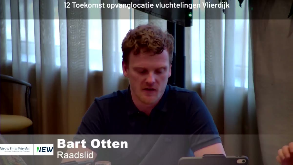 Beeld uit de opname van de gemeenteraad van Wierden