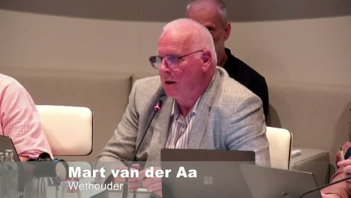 Beeld uit de opname van de gemeenteraad van Bergen (L)
