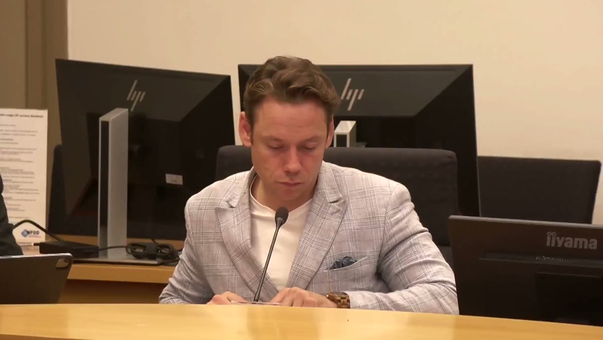 Beeld uit de opname van de commissie beheer van Haarlem