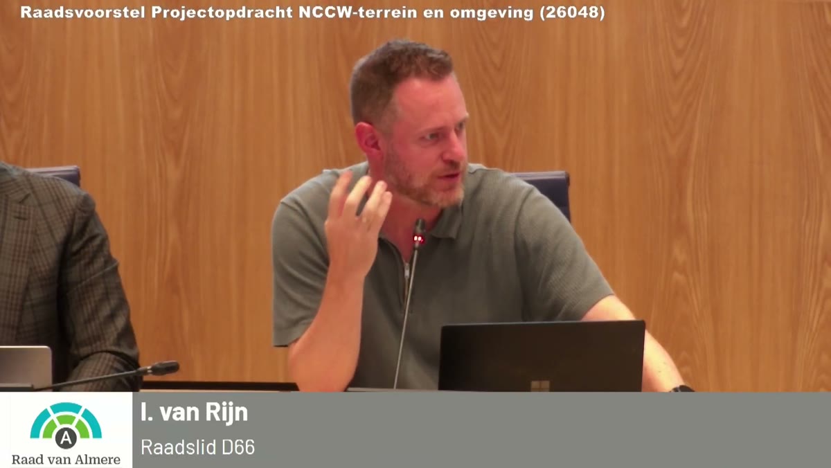 Beeld uit de opname van de politieke markt van Almere